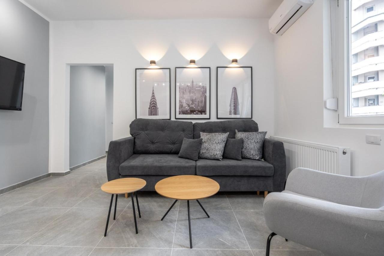 Relax Apartament In Piata Universitatii Boekarest Buitenkant foto
